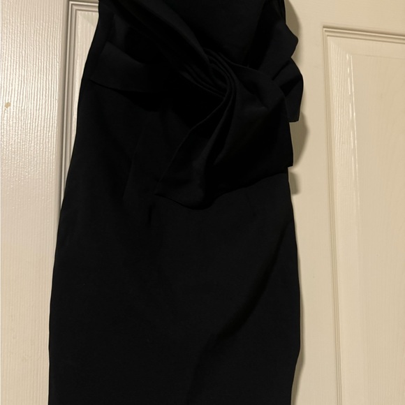 Beautiful Lively Dress from Bloomingdale’s - Picture 5 of 5